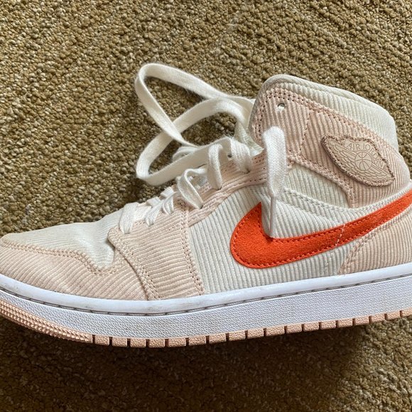 Womens Air Jordan 1 Mid SE 'Corduroy' - Picture 4 of 6